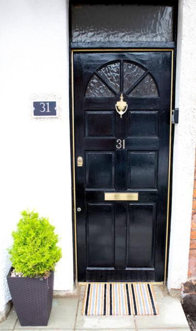 Cheerful 2 Bedroom House In The Heart Of Belfast Exterior foto